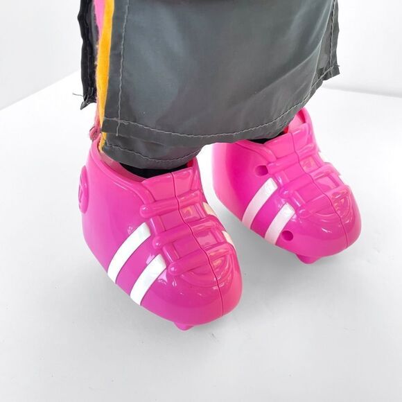 Vintage Disney Talk & Skate Minnie Mouse - Picture 5 of 7